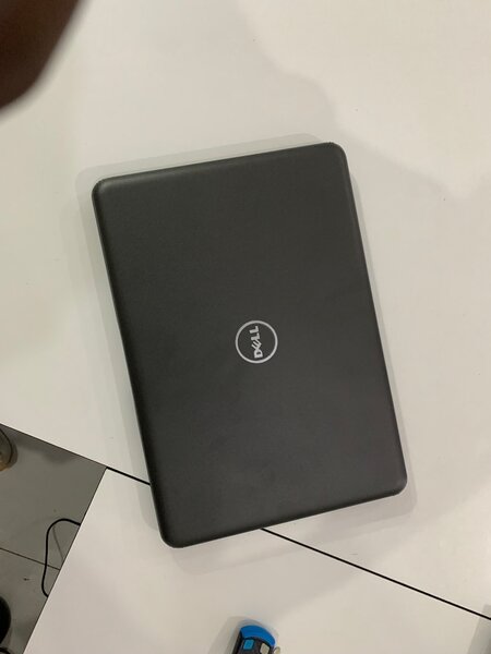 Dell Latitude 3380
