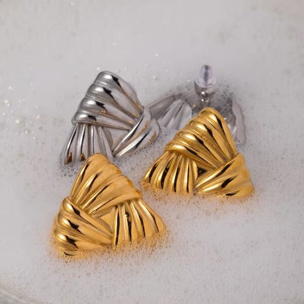 Boucles dOreilles Triangle