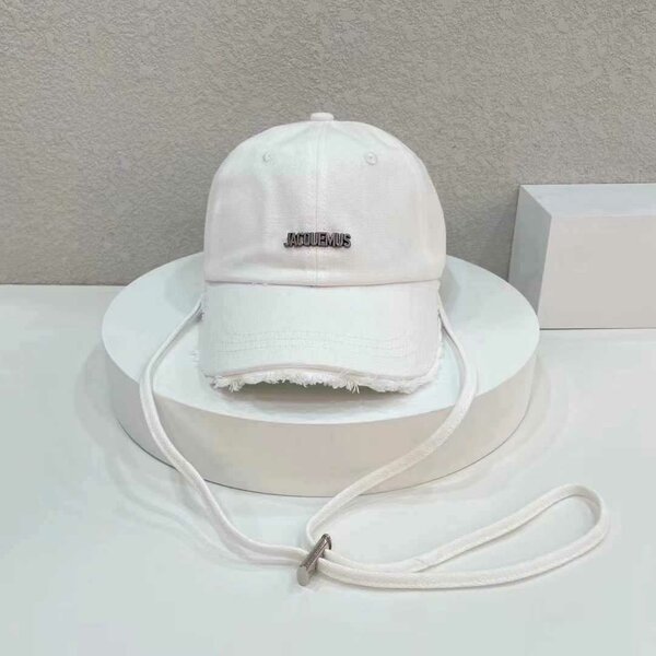 Caps