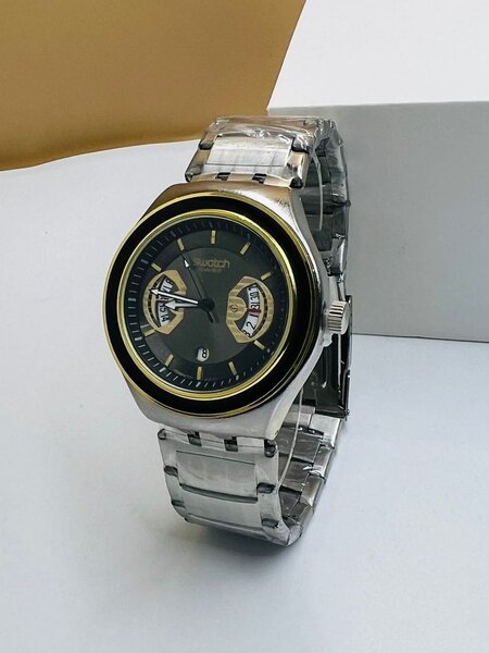Montre de luxe disponible ici