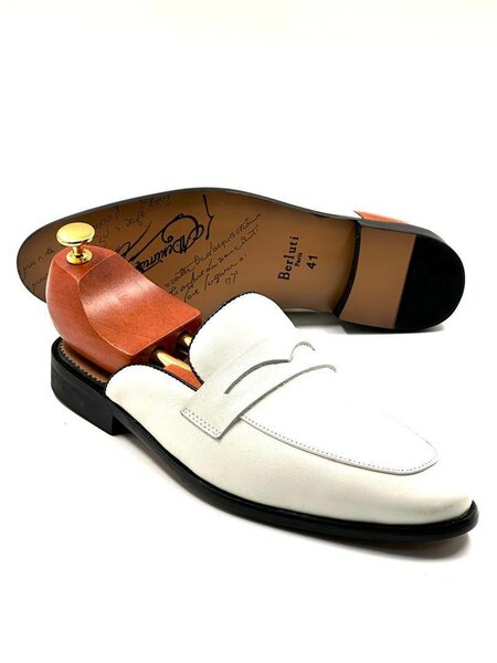 Quality half shoes