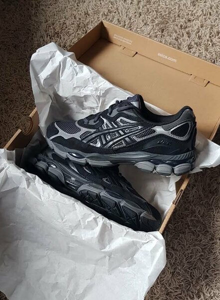 ASICS