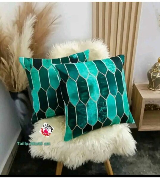 5 housses coussins vertes
