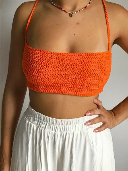 Top crochet orange élégant