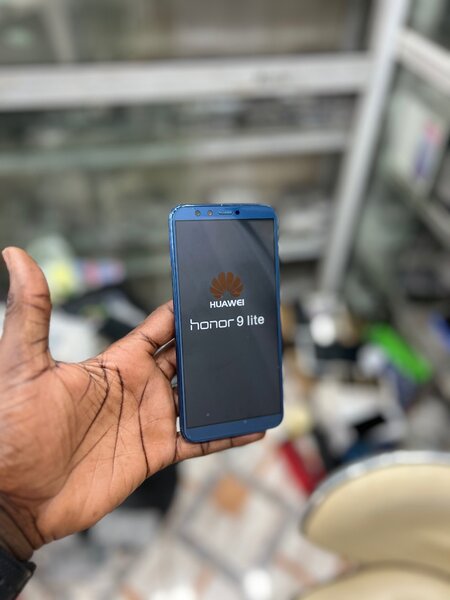 HONOR 9
