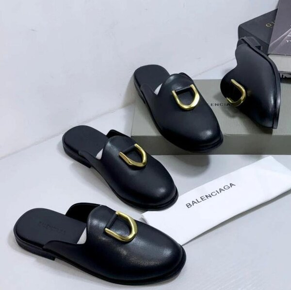 Half shoe