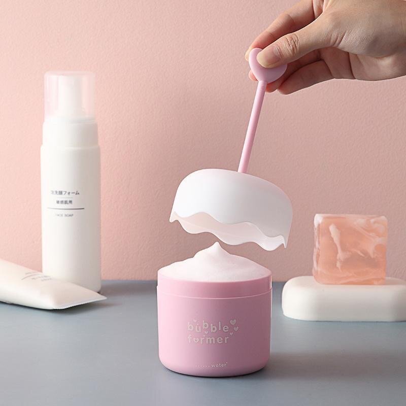 Foam maker