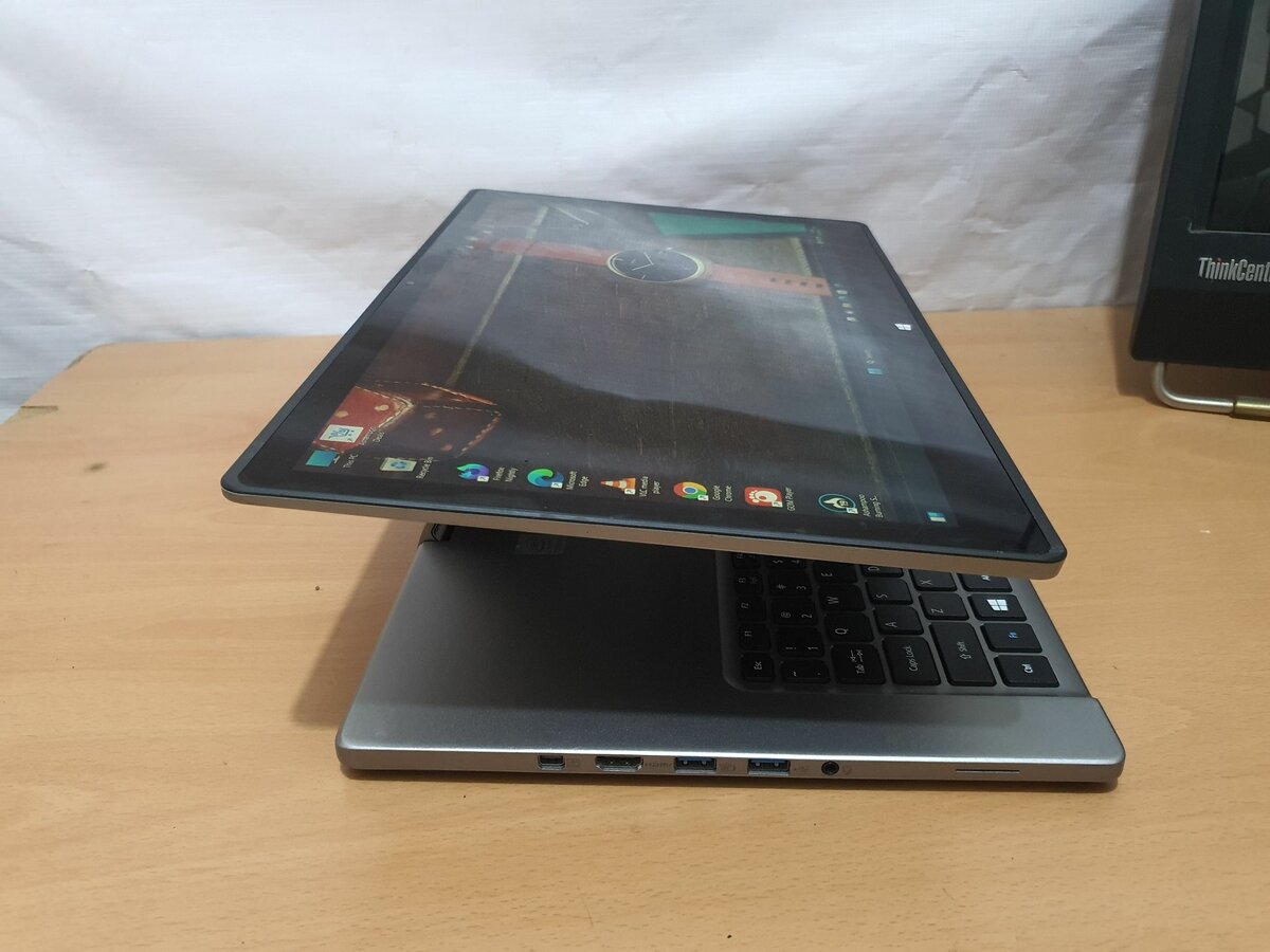 Acer Aspire R7