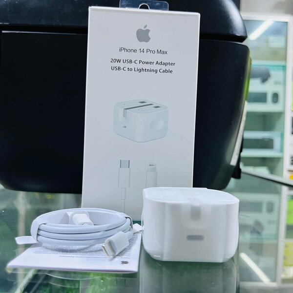 IPHONE CHARGER