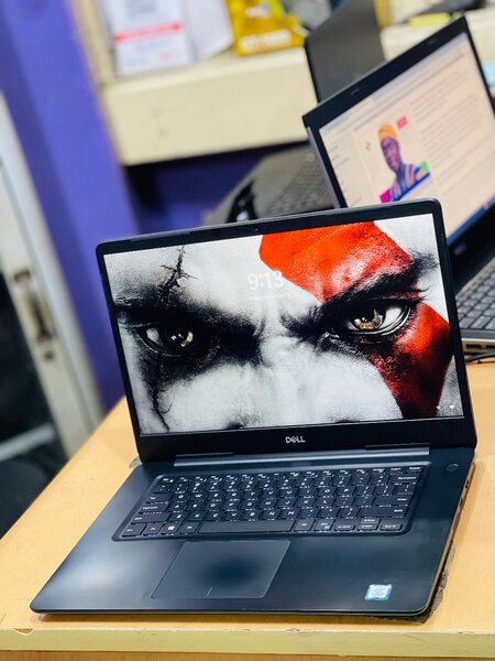 Dell Vostro 5581