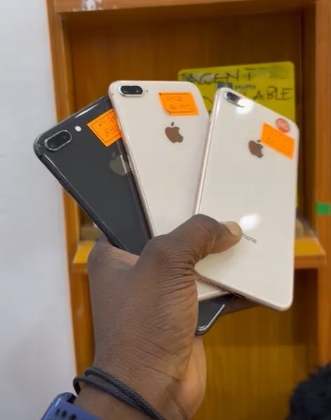 iPhone 8+