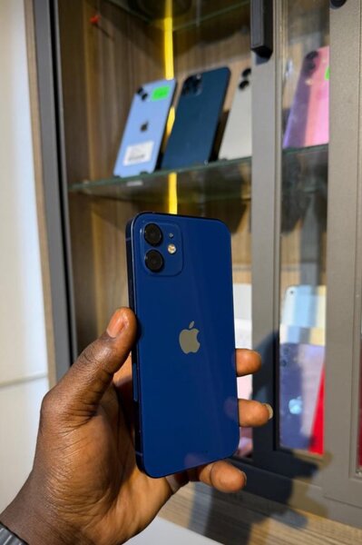 iPhone 12 64gb