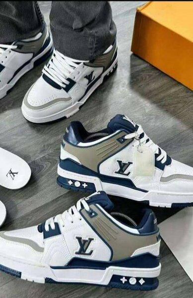 Fashion sneakers