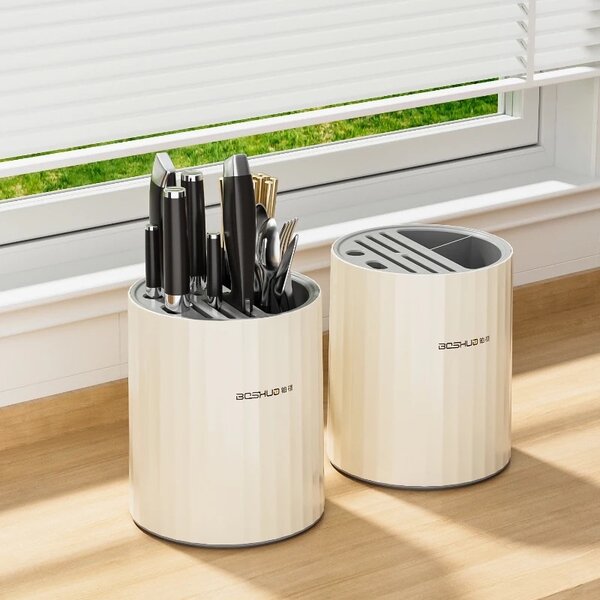 Cutlery organizer