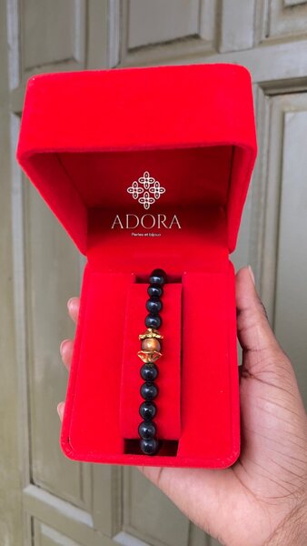 Bracelet élégant en perles noires