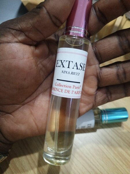 Essence de parfum "Extase"