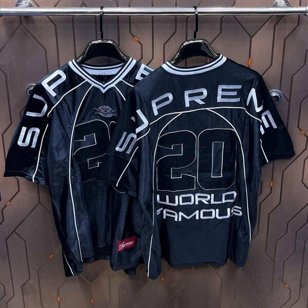 Supreme jes