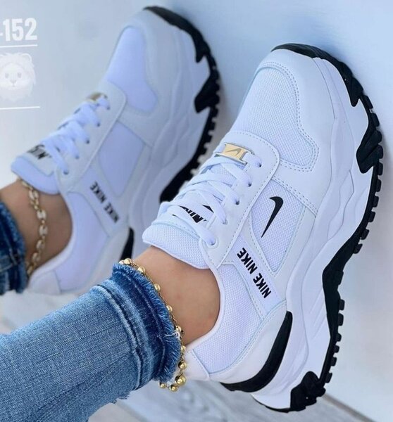 Ladied Sneakers