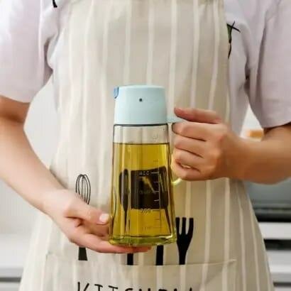 Oil bottle