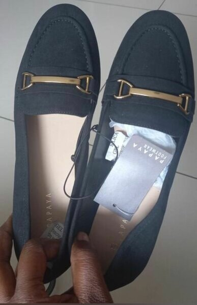 Mocassin noir et or