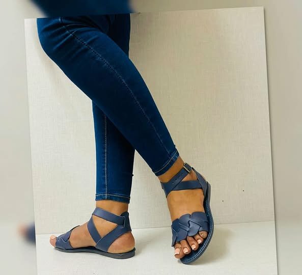 slippers 
