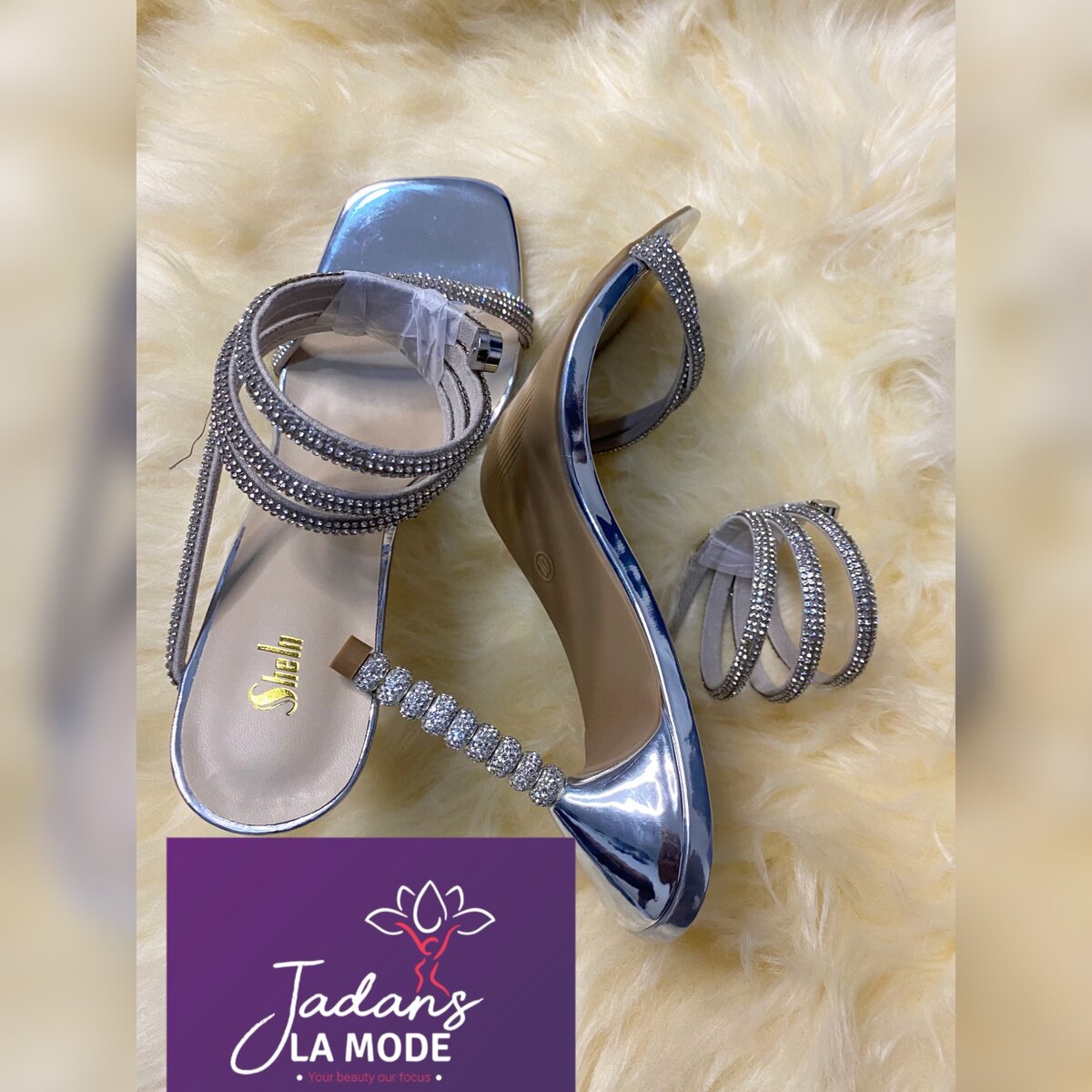 Sandals slippers
