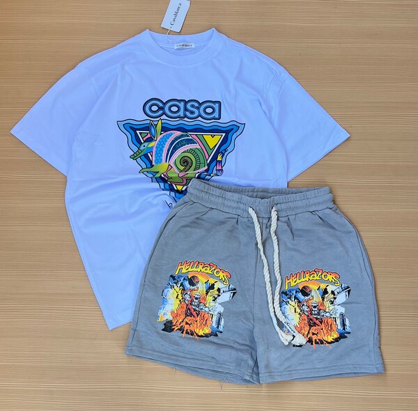 T SHIRT & SHORTS