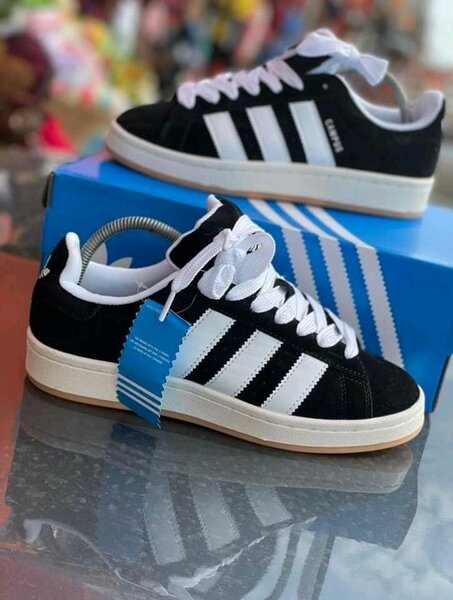 Adidas campus