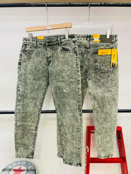 Quality plain jeans