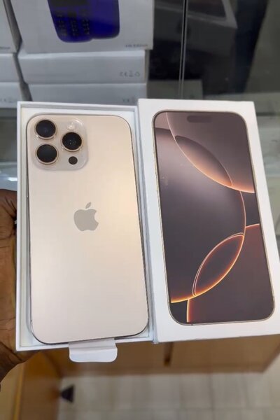 iPhone 16 Pro Max