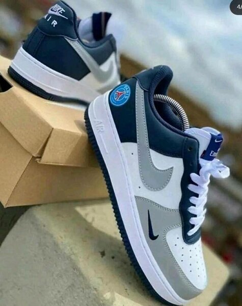 CHAUSSURE