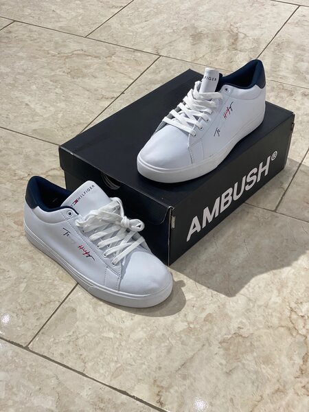 Tommy Hilfiger