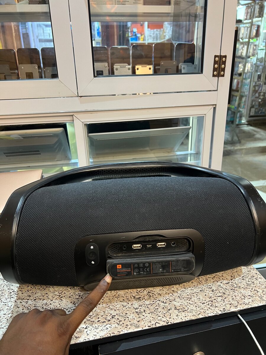 JBL BOOMBOX