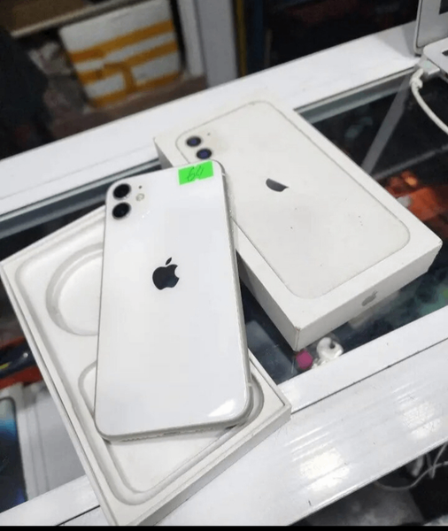 iPhone blanc dernière génération