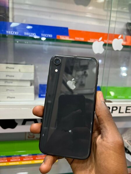 iPhone XR