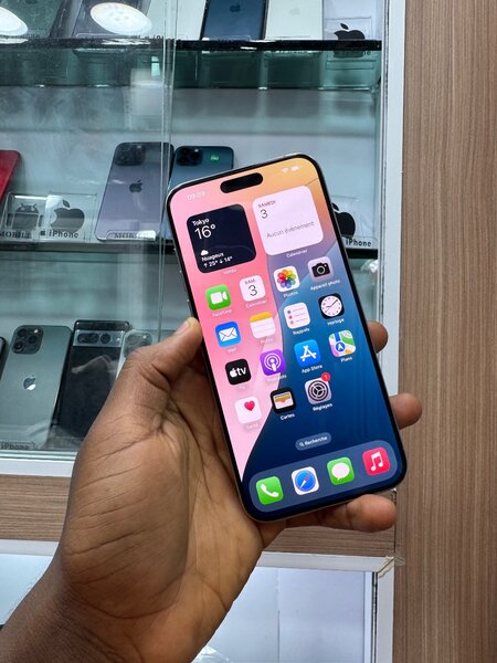 IPHONE 15 PRO MAX