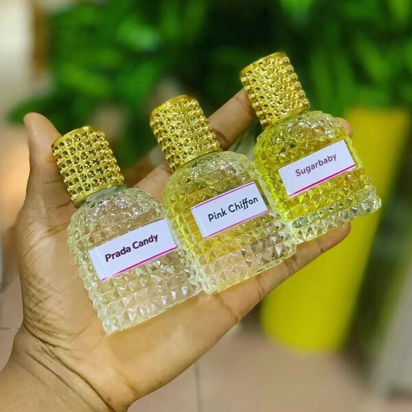 Perfume oil