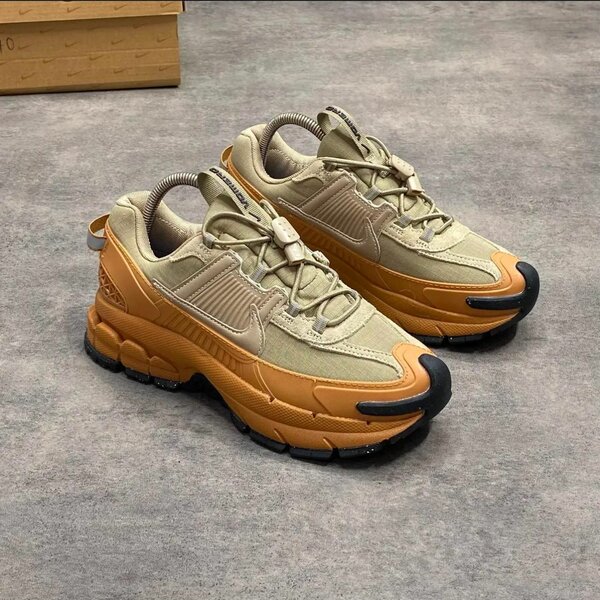 NIKE CLASSIC