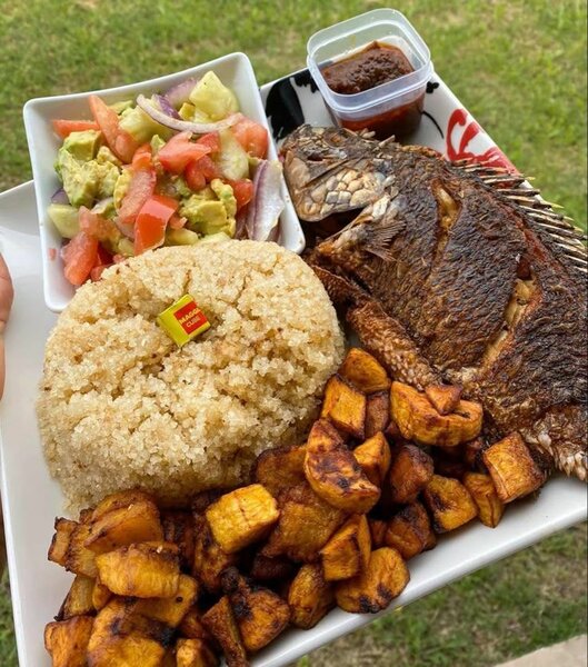 Délicieux Plateau de Poisson Grillé