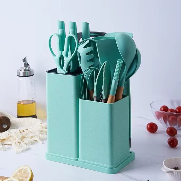 Ensemble d'ustensiles de cuisine élégants