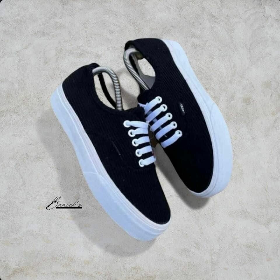 Van's