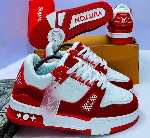 Sneaker