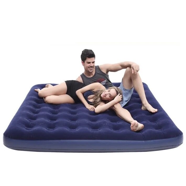 Matelas gonflables trois places