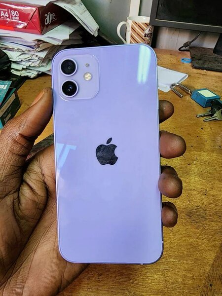 Smartphone Apple Violet