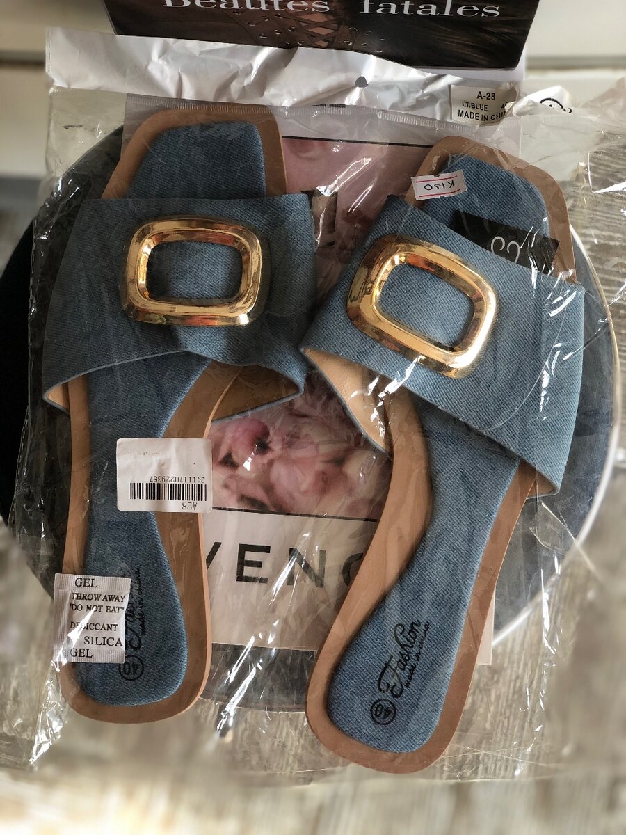 Ladies slippers