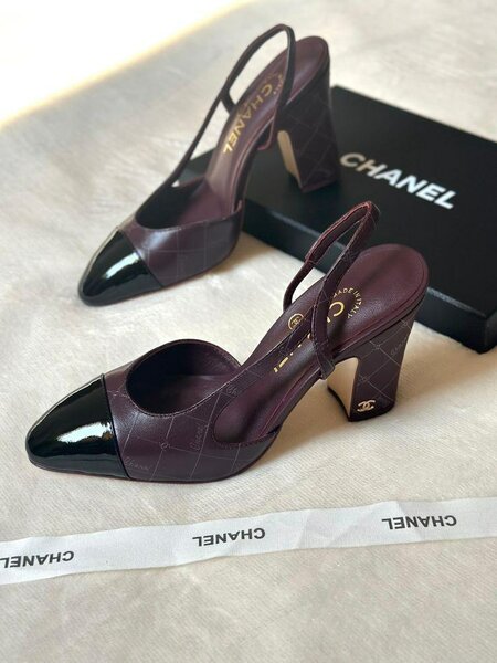 Heel sandals