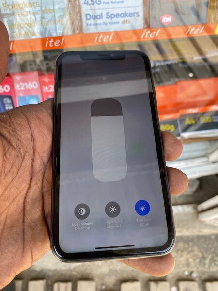 IPHONE 11 SIMPLE