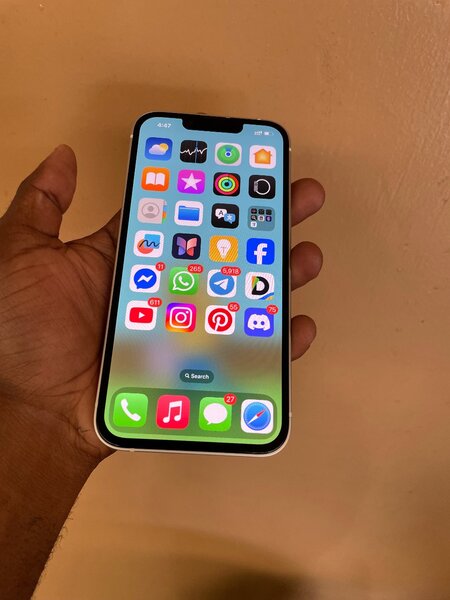 iPhone 13