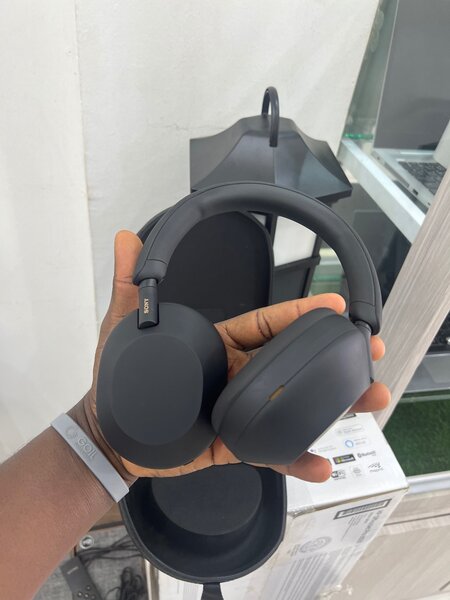 Sony 1000XM5