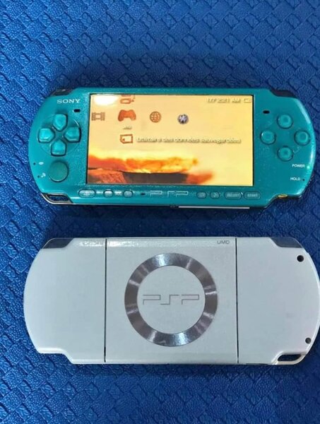 Sony PSP Consoles Bicolores